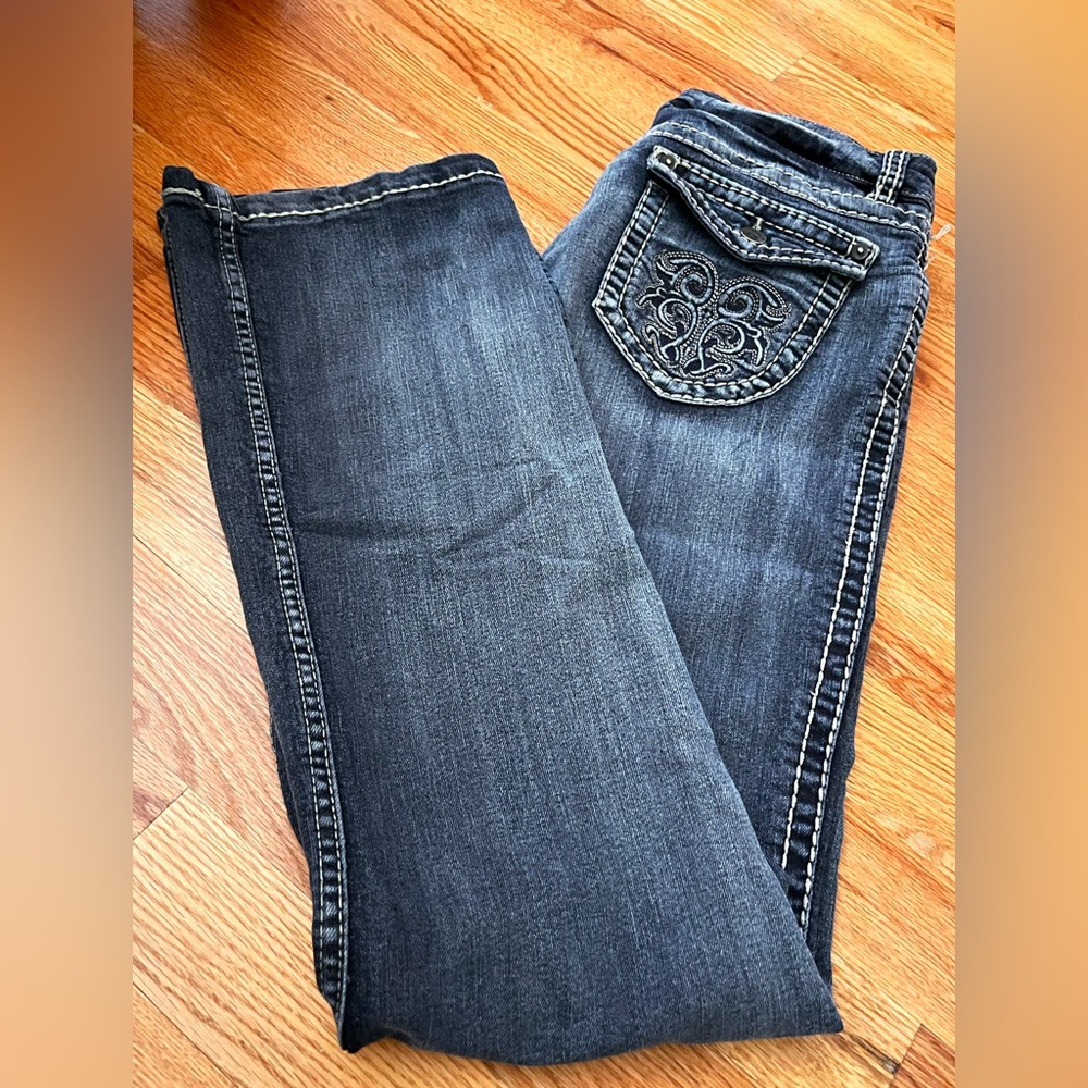 Blue Jeans with Pocket Design
